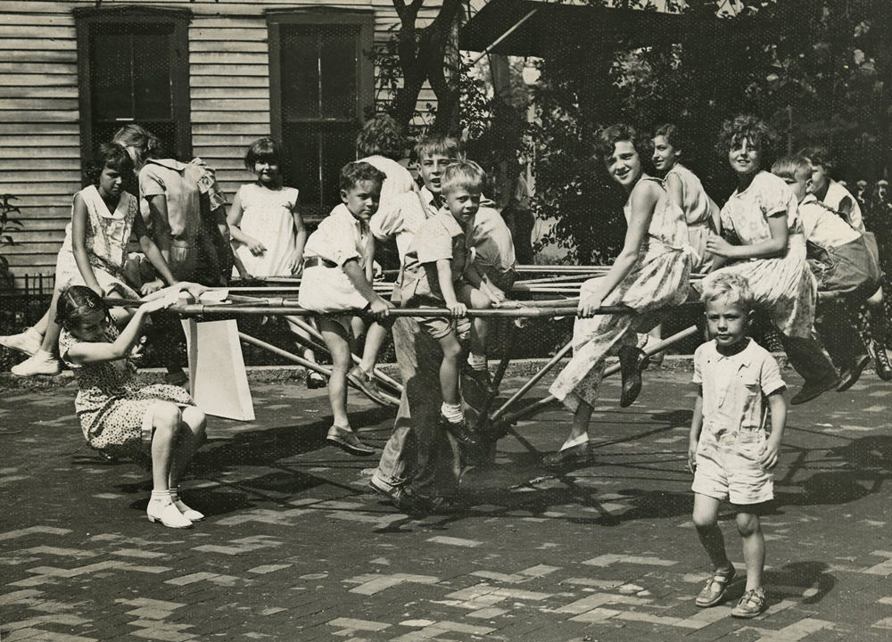 1932: Playground